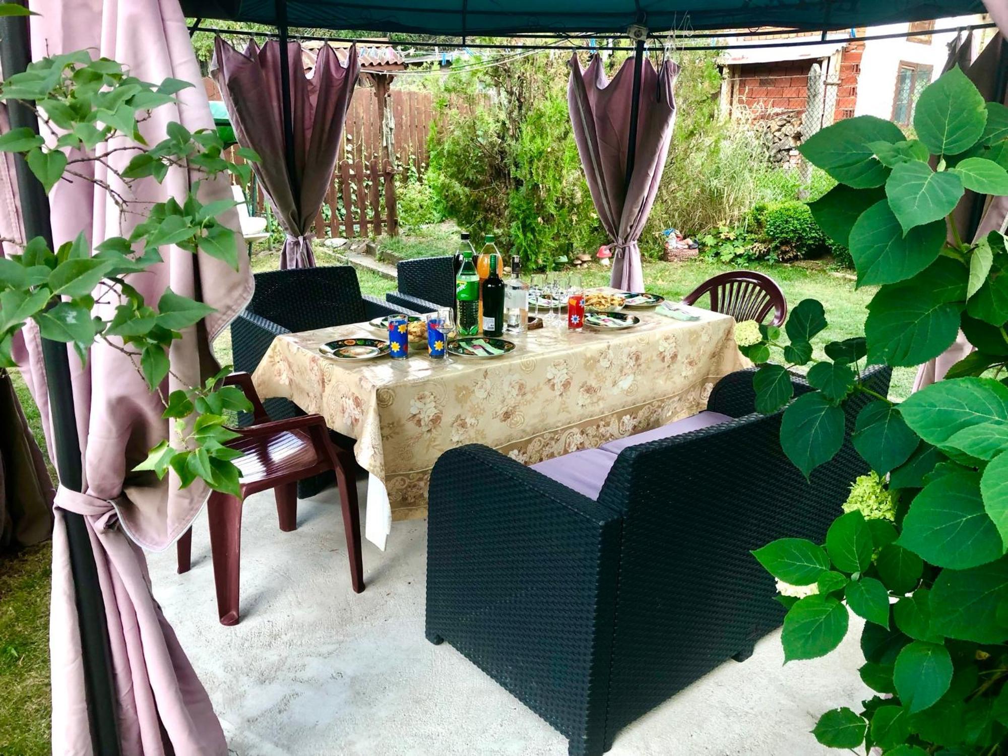 Niya Guest House Beli Iskar Esterno foto