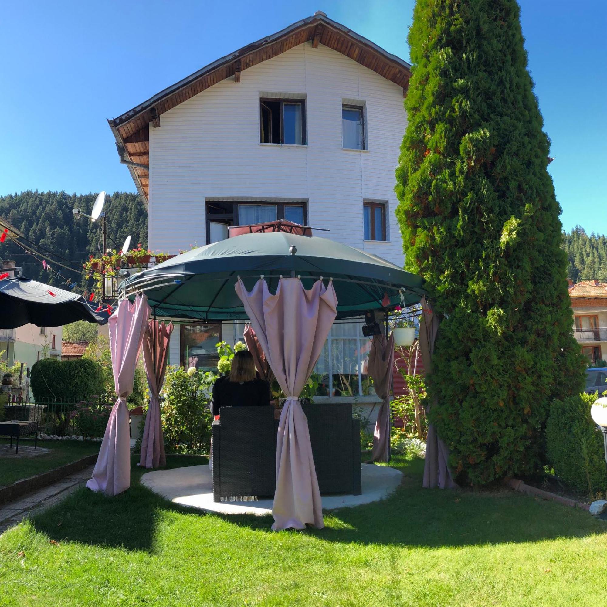 Niya Guest House Beli Iskar Esterno foto